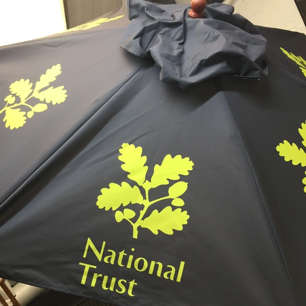  National Trust Parasol