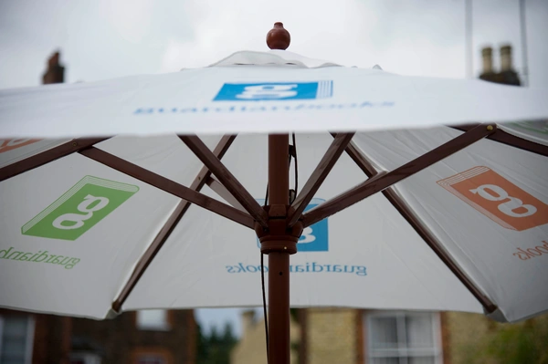  Guardian Parasol & Deckchairs 1